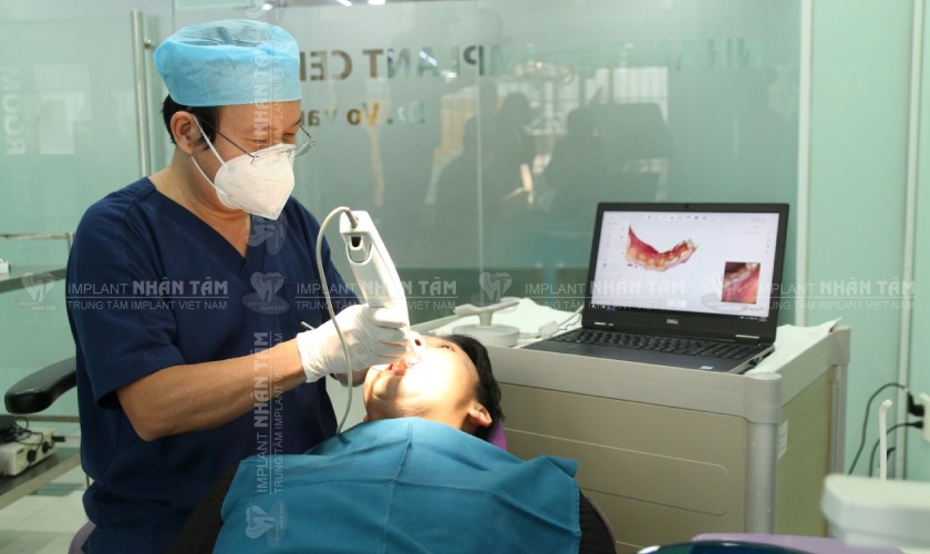 Lấy dấu răng kỹ thuật số tại Trung tâm Implant Việt Nam