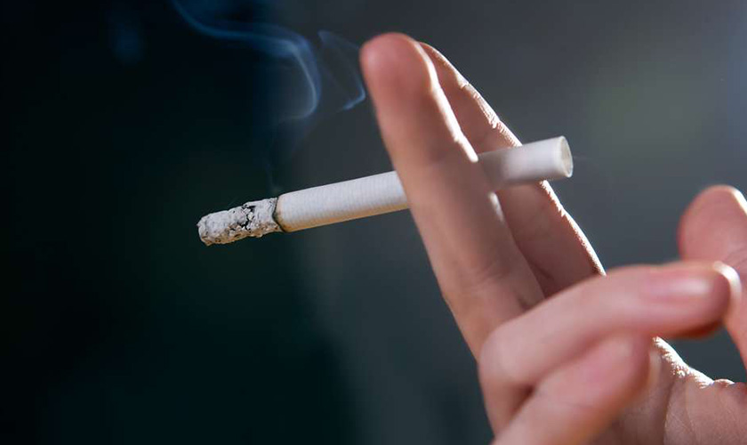 Một số trường hợp không tuân theo những chỉ định của Bác sĩ như hút thuốc lá thì sẽ không áp dụng chính sách bảo hành
