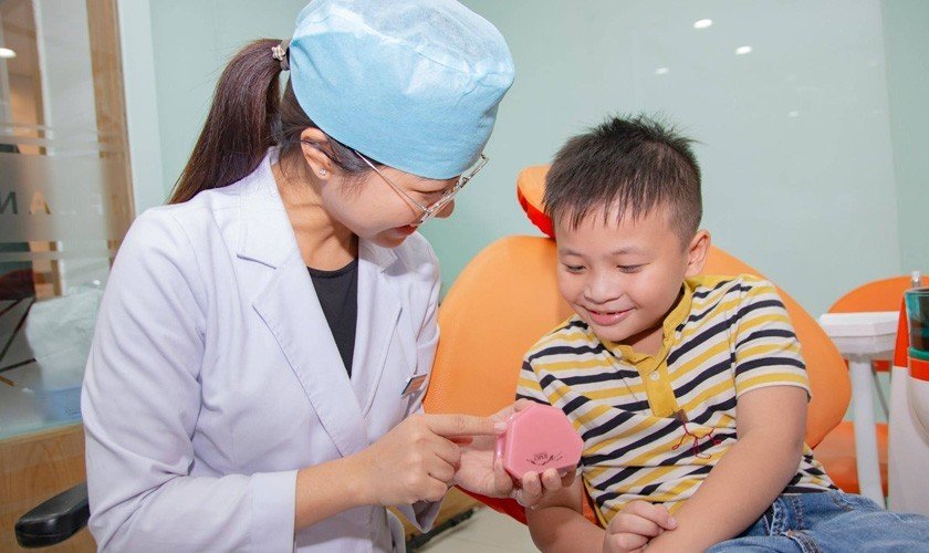 Bác sĩ Hạnh – không chỉ giỏi chuyên môn mà còn được yêu mến bởi sự chu đáo, nhẹ nhàng với khách hàng