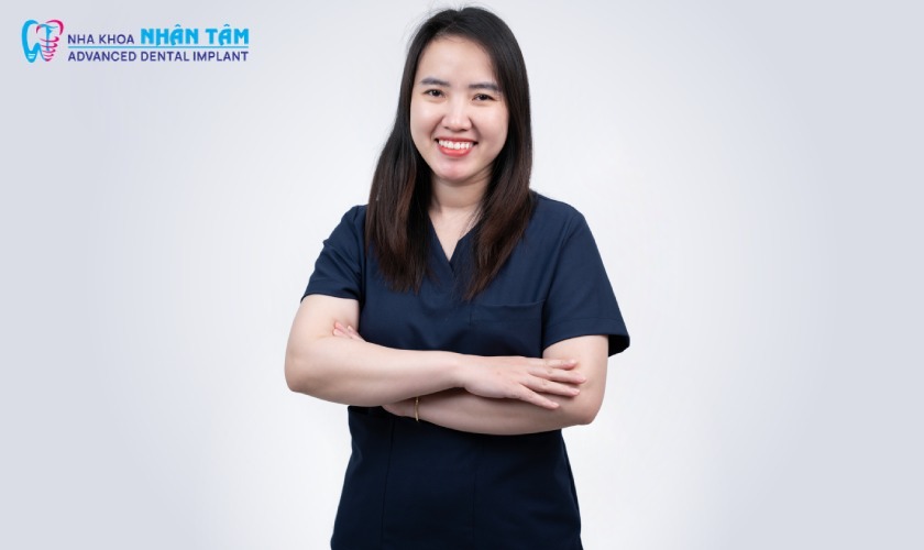 Bác sĩ Phan Thị Nhật Linh – chuyên gia nha khoa tổng quát với hơn 10 năm kinh nghiệm tại Nha khoa Nhân Tâm Bác sĩ Phan Thị Nhật Linh – chuyên gia nha khoa tổng quát với hơn 10 năm kinh nghiệm tại Nha khoa Nhân Tâm