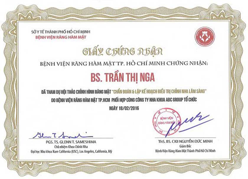 Bác sĩ Trần Thị Nga