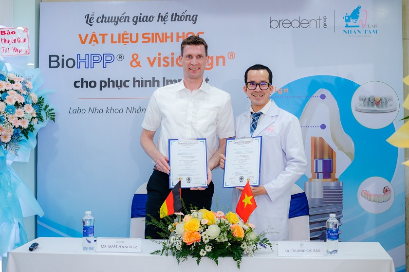 Lễ ký kết chuyển giao vật liệu BioHPP và Visio.lign giữa Nhân Tâm với Công ty Cổ Phần Thương Mại & Dịch Vụ Việt Can