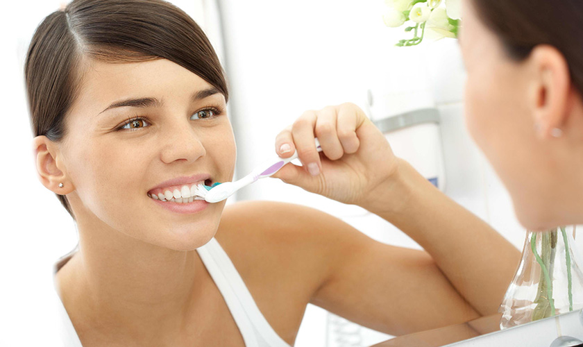 Chăm sóc và vệ sinh răng miệng cẩn thận