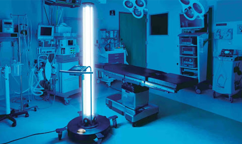 Phòng phẫu thuật Implant được sử dụng đèn cực tím để khử trùng