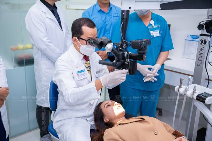 Kính hiển vi CJ-Otik mang đến quy trình điều trị nhanh chóng, nhẹ nhàng, ít xâm lấn, giảm thiểu sang chấn biến chứng, từ đó nâng cao trải nghiệm Khách hàng Kính hiển vi CJ-Otik mang đến quy trình điều trị nhanh chóng, nhẹ nhàng, ít xâm lấn, giảm thiểu sang chấn biến chứng, từ đó nâng cao trải nghiệm Khách hàng