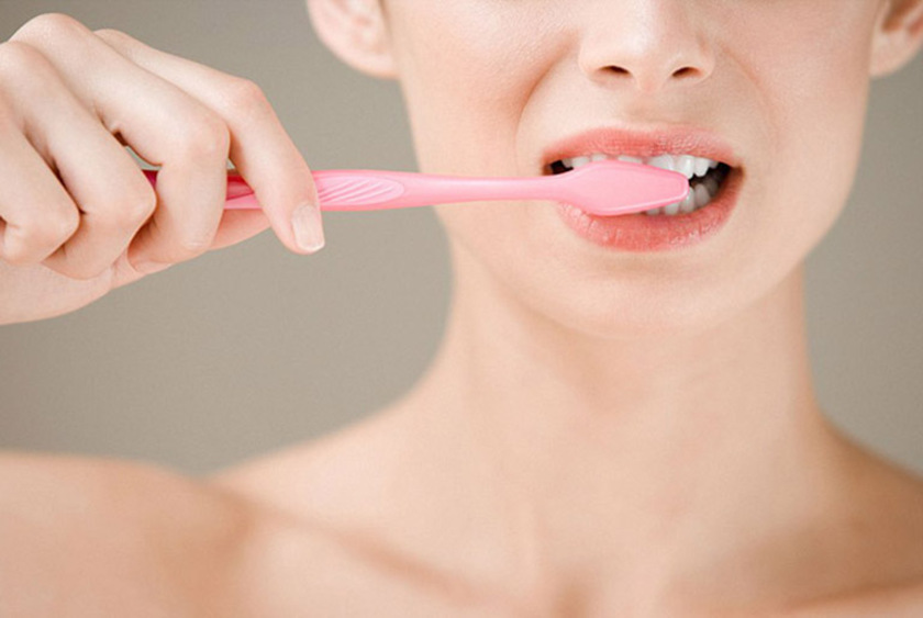 Để có một hàm răng khỏe mạnh bạn cần chải răng đúng cách