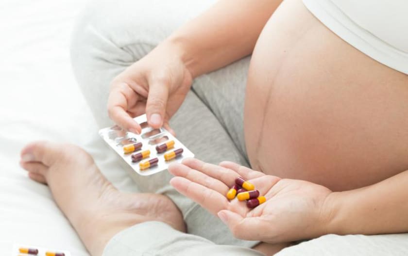 Uống nhiều thuốc không tốt cho thai kỳ