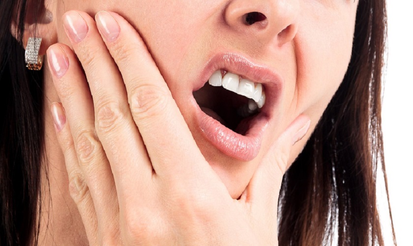 Răng ê buốt? Bác sĩ mách bạn mẹo giảm ê buốt răng hiệu quả