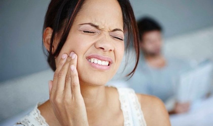 Phụ nữ sau sinh bị đau răng phải làm sao?