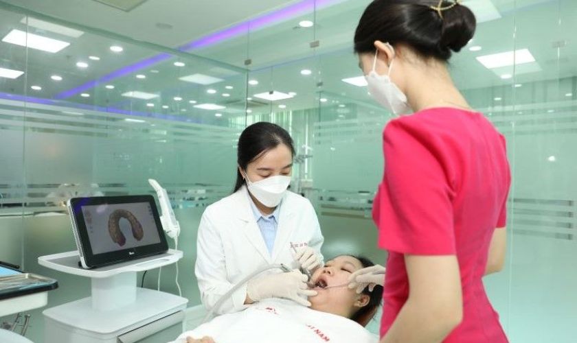 Nha khoa Đại Nam có đội ngũ bác sĩ giàu kinh nghiệm và tận tình