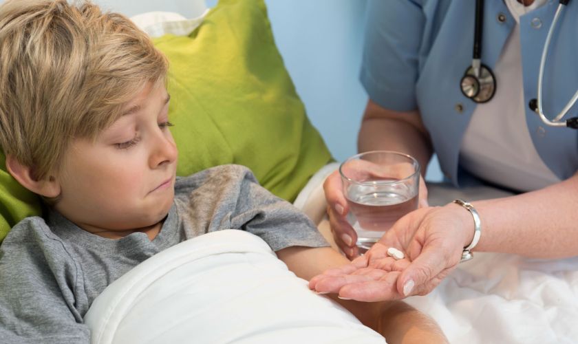 Trẻ em dưới 6 tuổi không nên dùng thuốc panadol