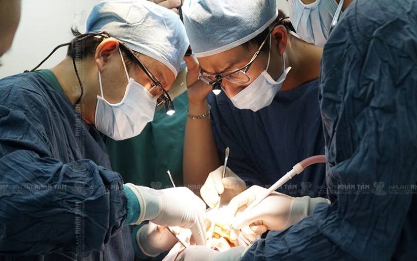 Thiết bị DentalVibe tiêm tê không đau sở hữu nhiều ưu điểm vượt trội, mang đến trình điều trị nhẹ nhàng, êm ái, an toàn, hiệu quả, rút ngắn thời gian điều trị