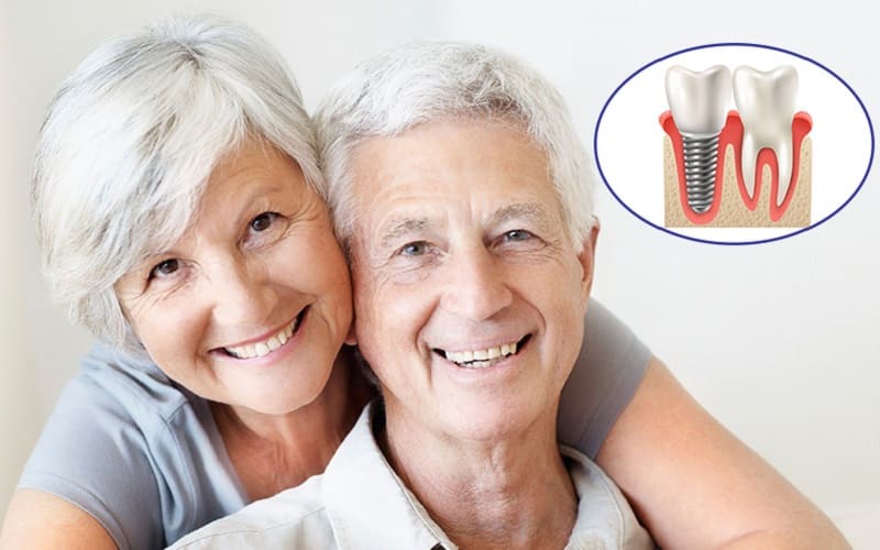 Có nên trồng răng implant cho người già không?