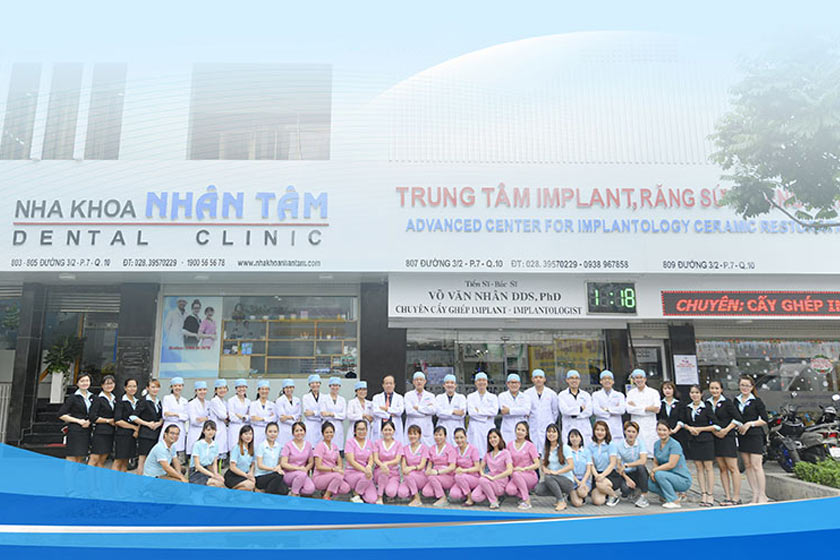Đội ngũ y bác sĩ nha khoa trung tâm Implant Việt Nam